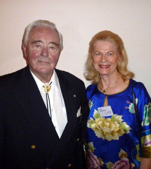 Generalkonsul Manfred O. Schröder und seine Frau Helga